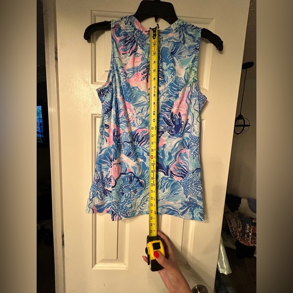 Lilly Pulitzer Essie Tank Top Saltwater Blue Size XS Beach Vacation V-Neck - Picture 7 of 7